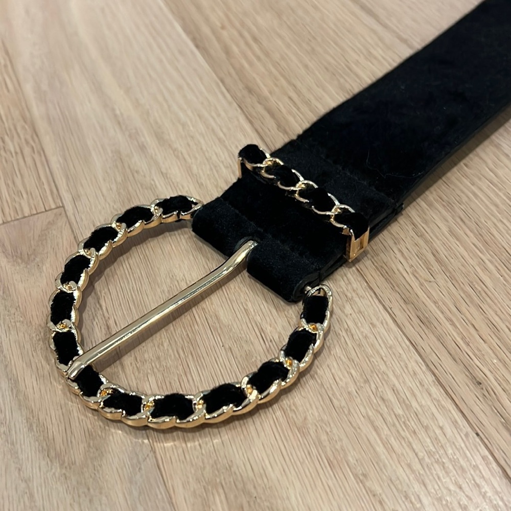 Zara faux suede belt - Chanel vibes!